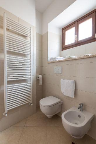 Sotto La Torre Appartement LʼAquila Buitenkant foto